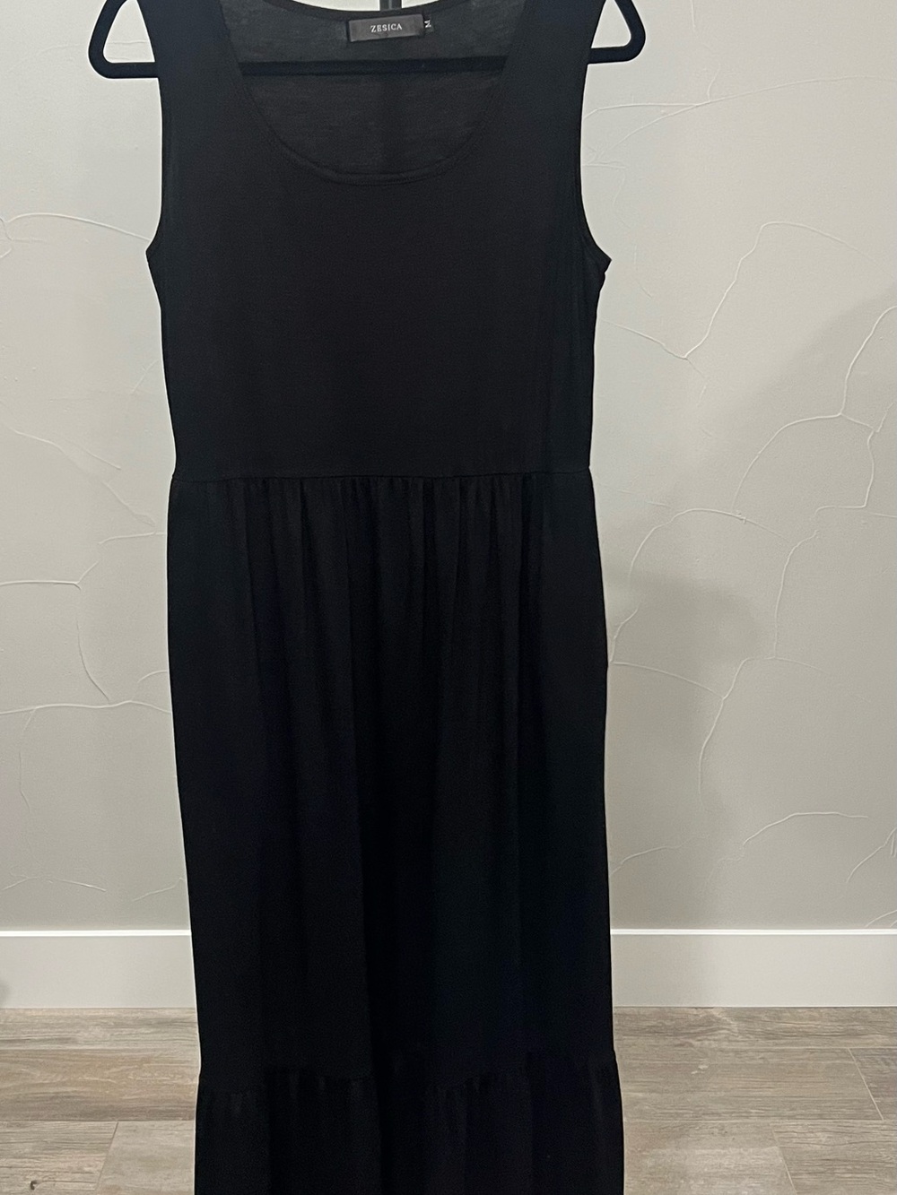 Zesica Black Sleeveless Maxi Dress